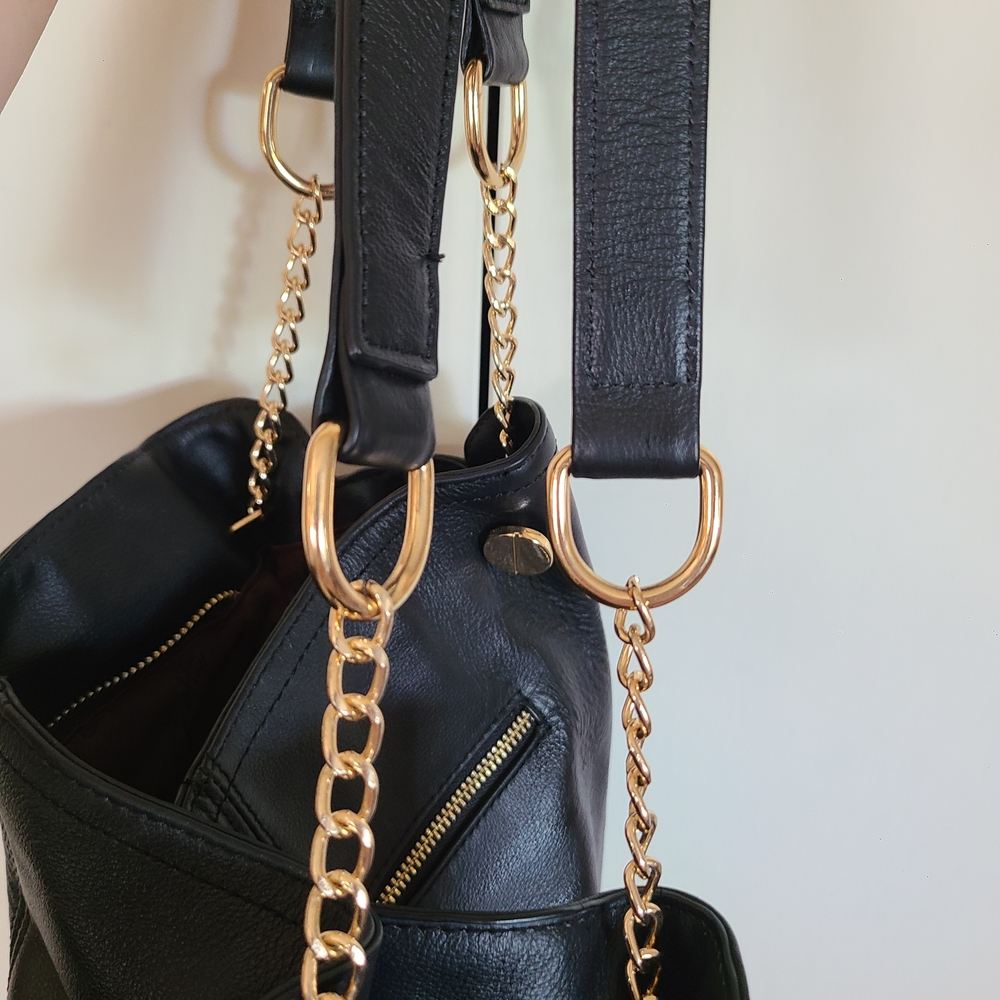 Jose Hess Signature Leather Hobo Bag – Black with Gold Hardware - Picture 11 of 12